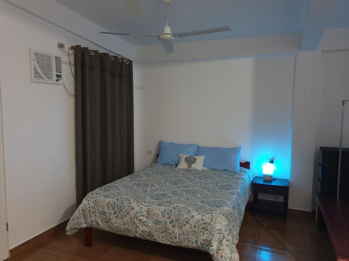 Pentaqua -Dineros Guest House Irosin Екстер'єр фото