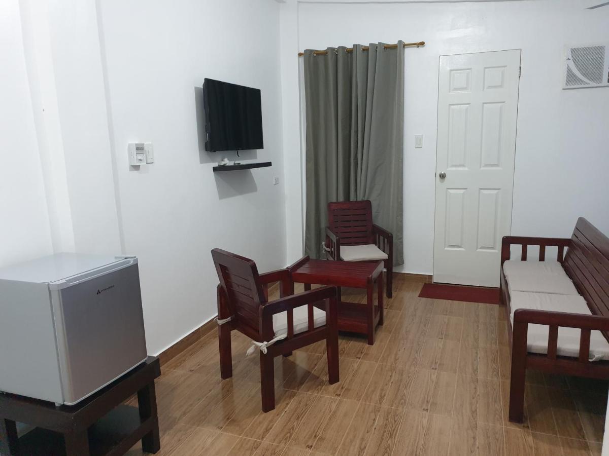 Pentaqua -Dineros Guest House Irosin Екстер'єр фото