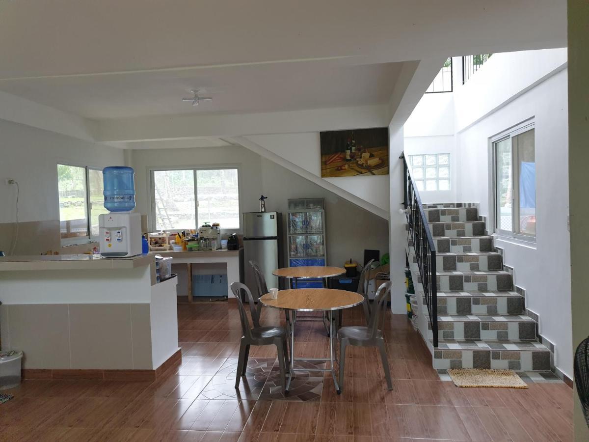 Pentaqua -Dineros Guest House Irosin Екстер'єр фото
