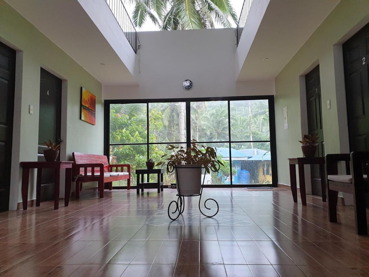 Pentaqua -Dineros Guest House Irosin Екстер'єр фото